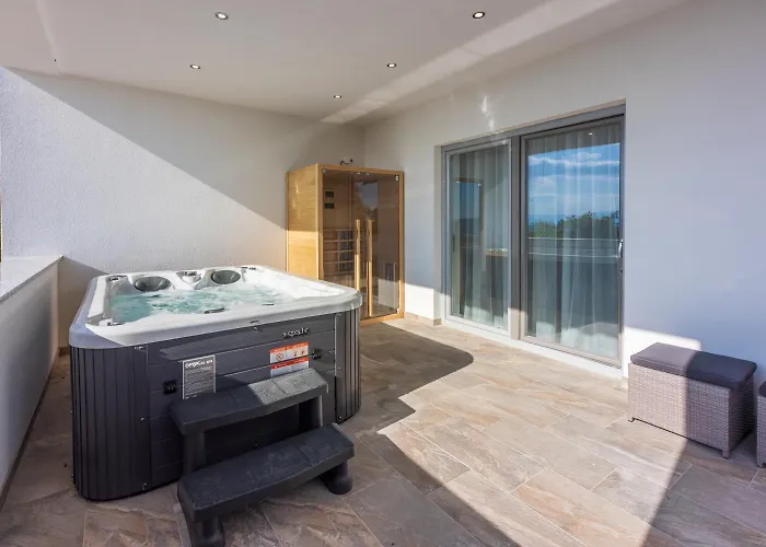 Einzigartige Casita Mit Whirlpool, Sauna, Meerblick, Grill, Privatparkplatz Semesterbostad Crikvenica
