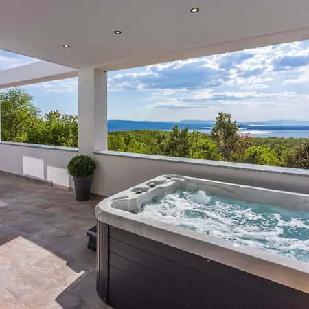 Holiday home Einzigartige Casita Mit Whirlpool, Sauna, Meerblick, Grill, Privatparkplatz Crikvenica