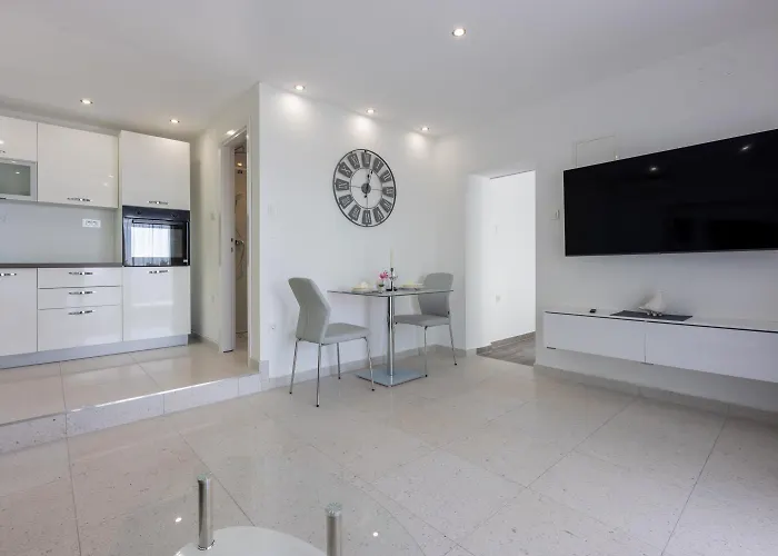Einzigartige Casita Mit Whirlpool, Sauna, Meerblick, Grill, Privatparkplatz Dom wakacyjny Crikvenica