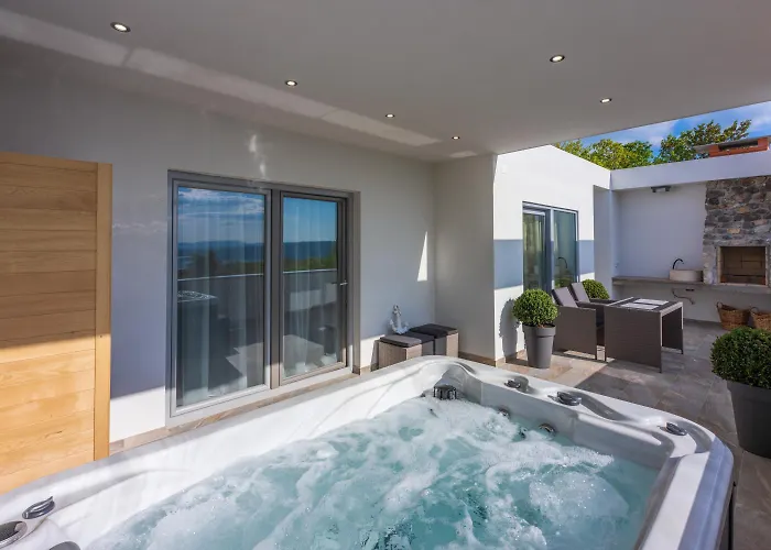 Dom wakacyjny Einzigartige Casita Mit Whirlpool, Sauna, Meerblick, Grill, Privatparkplatz Crikvenica